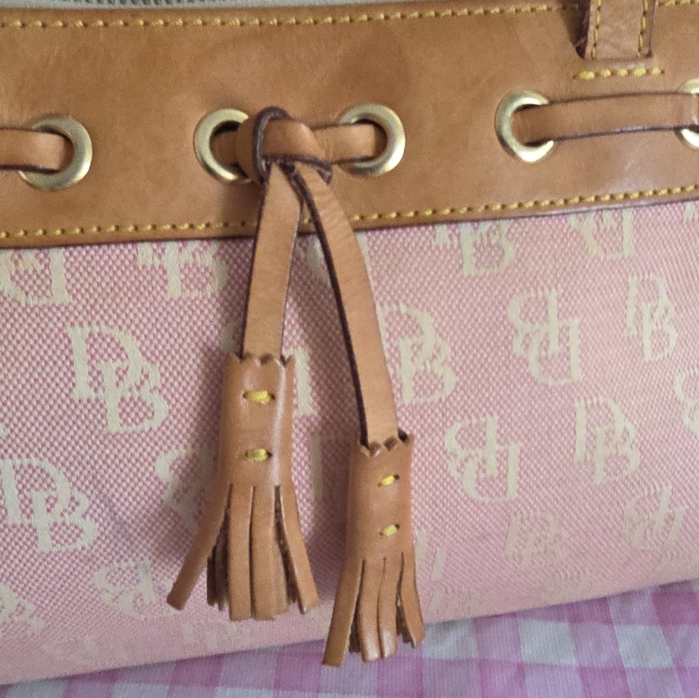Dooney & Bourke Signature Canvas, Leather Details, Vintage - Picture 11 of 15